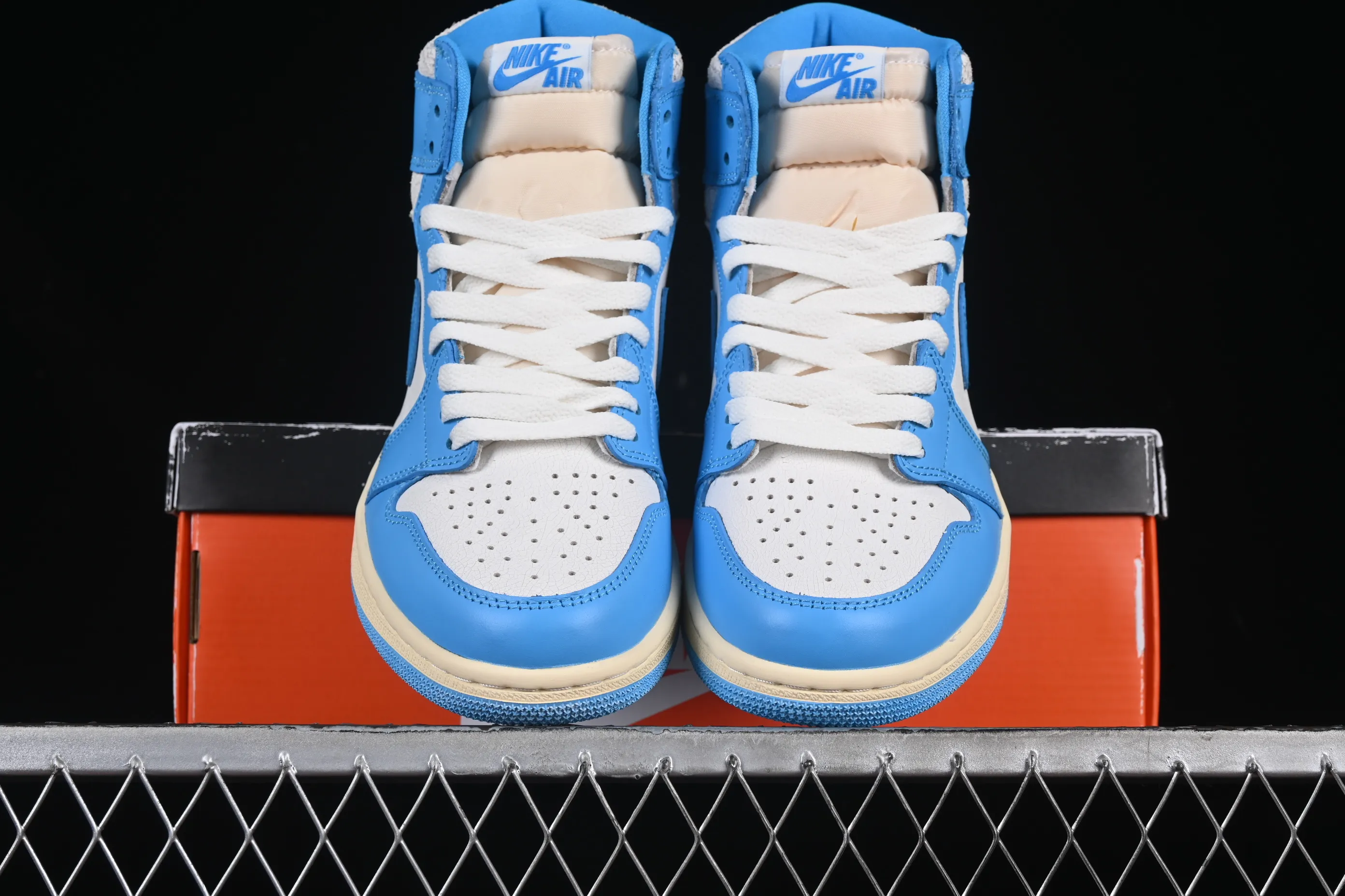 All categories Air Jordan Jordan series basketball shoes Air Jordan 1 High Air Jordan 1 High OG "UNC Reimagined" AJ1 Joe 1 distressed North Carolina blue DZ5485-402
